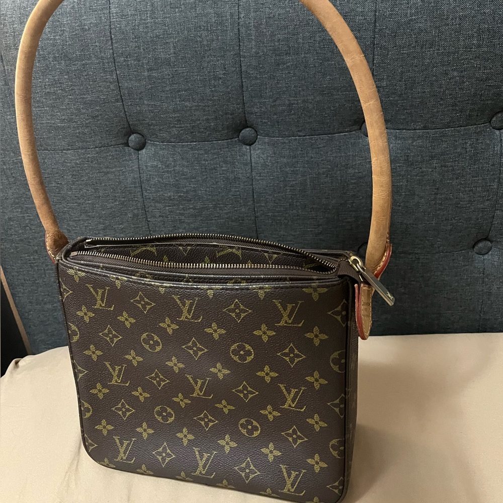Vintage Authentic LV